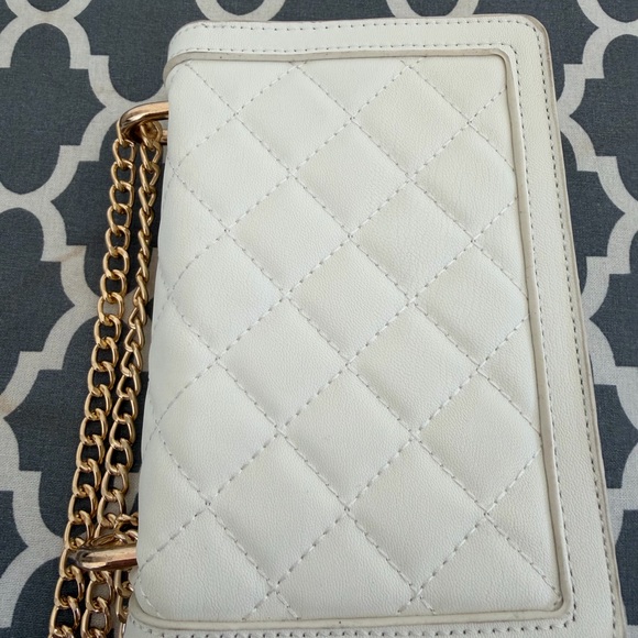 Quilted Crossbody Bag White with Gold Chain Strap - Picture 8 of 16